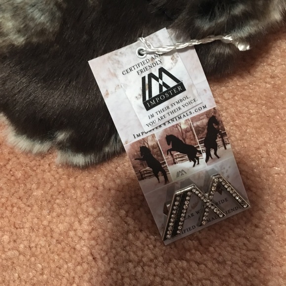 Animal friendly faux fur color\scarf - Picture 7 of 16